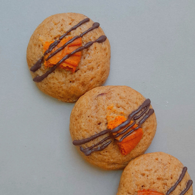 کوکی لوتوس خانگی کافه پاپکیک